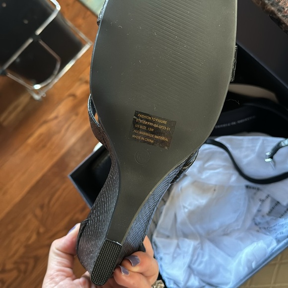 Black wedge - Picture 2 of 3